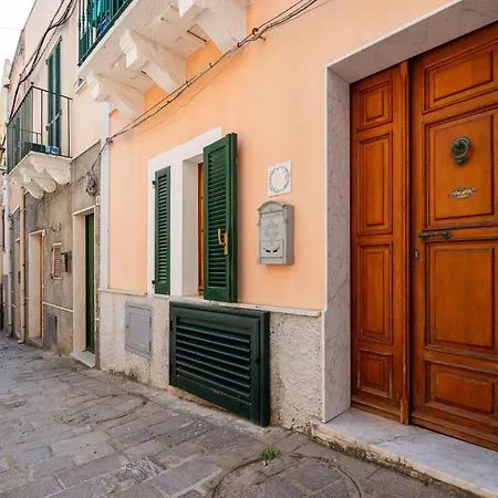 2 Bedroom Gorgeous In *