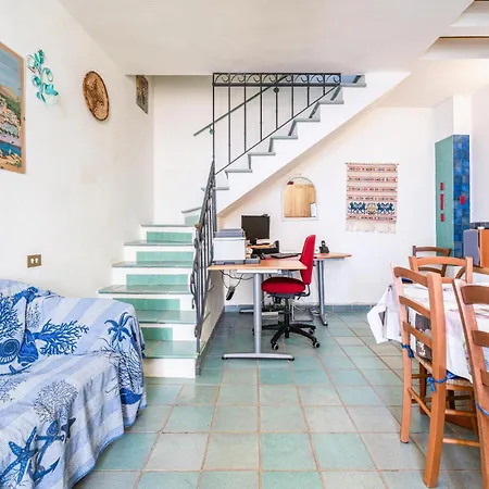 2 Bedroom Gorgeous In * Carloforte (Isola di San Pietro)