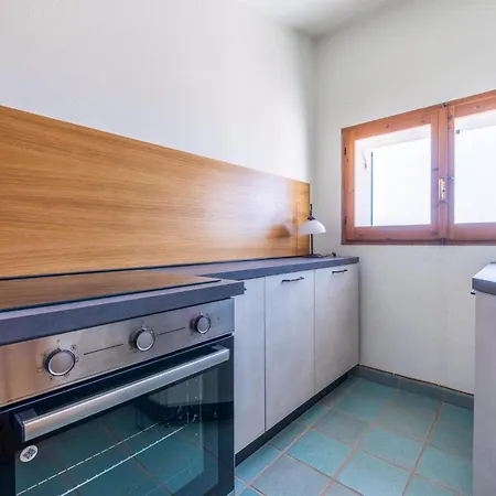 2 Bedroom Gorgeous In * Калофорте